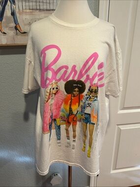 Barbie Sz 1X Tee with Pink Script and Colorful Graphic with 3 Barbie Dolls